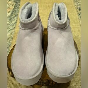 Women's Fireside by Dearfoams Kingston Genuine Shearling Platform Bootie